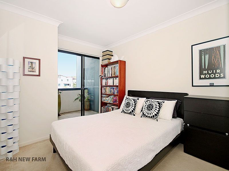 15/120 Commercial Road, Teneriffe QLD 4005