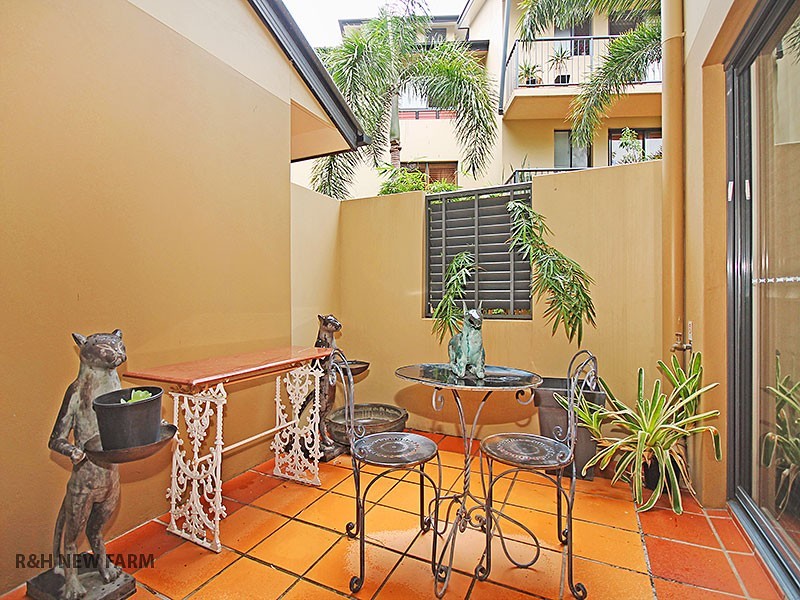 16/68 Beeston Street, Teneriffe QLD 4005