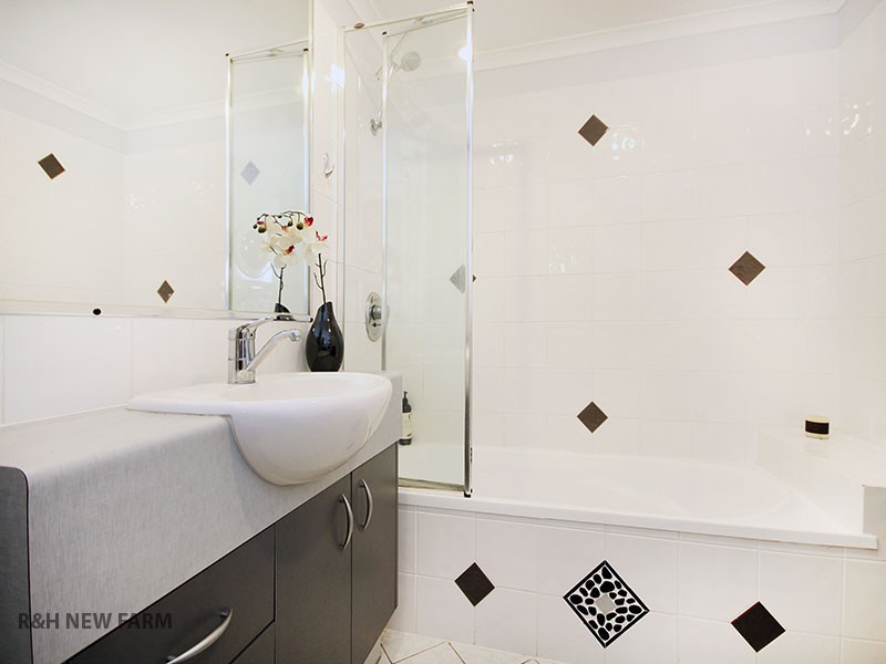 3/124 Sydney Street, New Farm QLD 4005