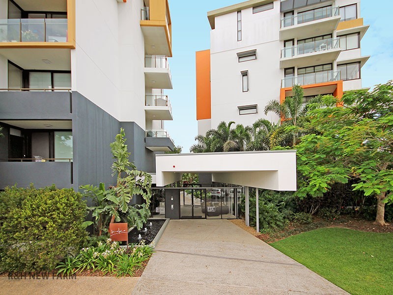 202/10 Pidgeon Close, West End QLD 4101