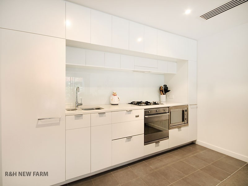 202/10 Pidgeon Close, West End QLD 4101