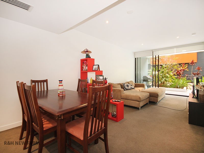 202/10 Pidgeon Close, West End QLD 4101