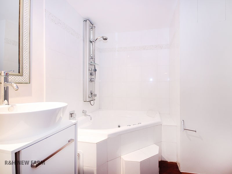 20/1 Goodwin Street, Kangaroo Point QLD 4169