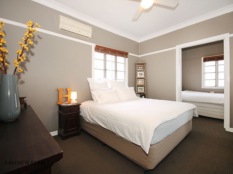 312 Rode Road, Wavell Heights QLD 4012