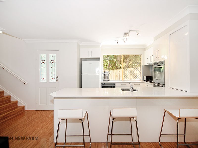 2/127 Terrace Street, New Farm QLD 4005