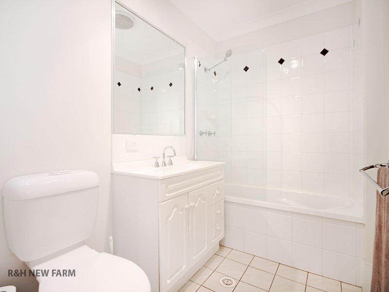 2/127 Terrace Street, New Farm QLD 4005