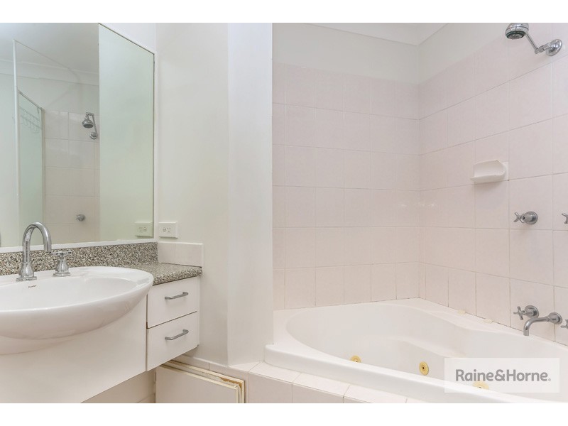 12/102 LANGSHAW STREET, New Farm QLD 4005