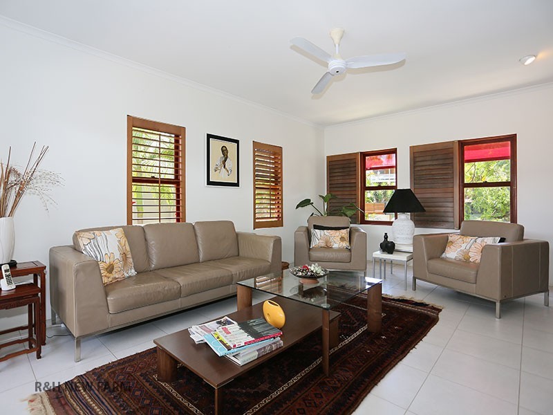 41 Steptoe Street, Chapel Hill QLD 4069