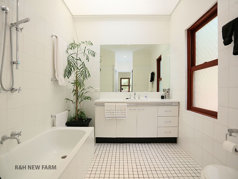 41 Steptoe Street, Chapel Hill QLD 4069