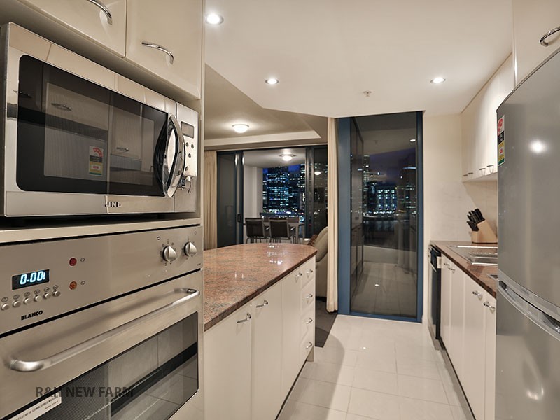 10/321 Main Street, Kangaroo Point QLD 4169