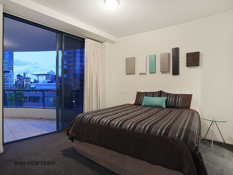 10/321 Main Street, Kangaroo Point QLD 4169