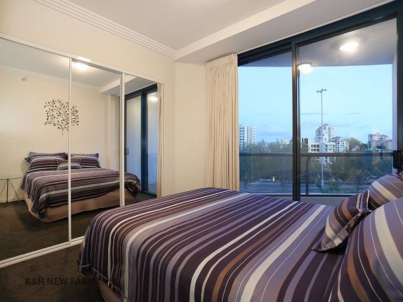 10/321 Main Street, Kangaroo Point QLD 4169