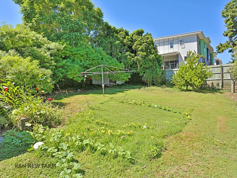 45 East Street, Camp Hill QLD 4152