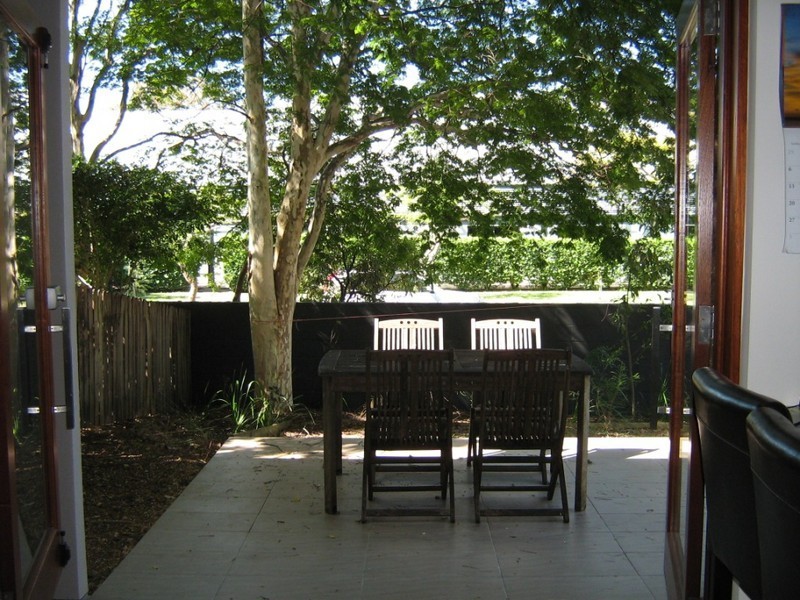 1/121 Oxlade Drive, New Farm QLD 4005