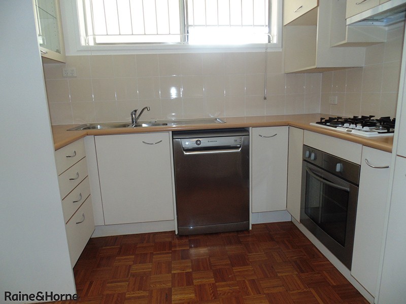 8/84 Moreton Street, New Farm QLD 4005