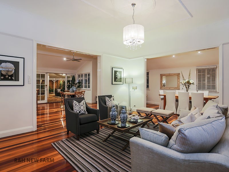 54 Christian Street, Clayfield QLD 4011