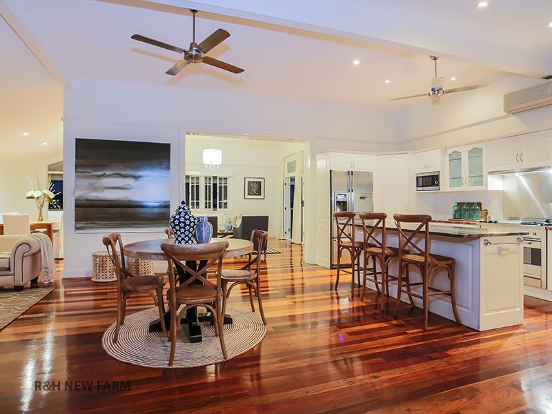 54 Christian Street, Clayfield QLD 4011