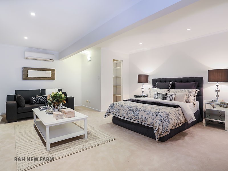 54 Christian Street, Clayfield QLD 4011