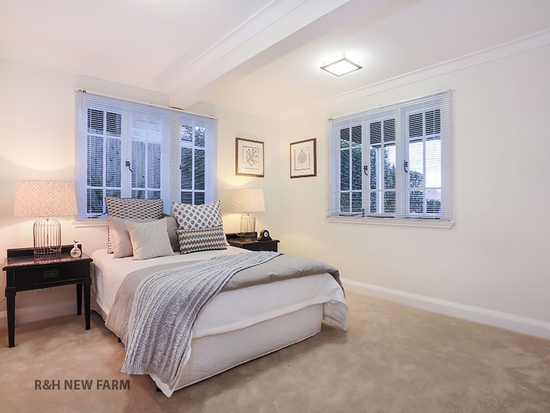54 Christian Street, Clayfield QLD 4011