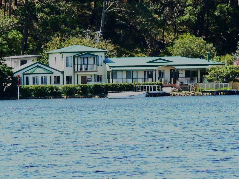 2 Kendall Crescent, Burrill Lake NSW 2539