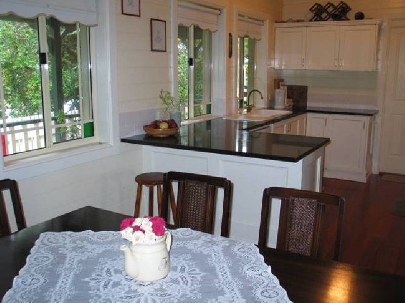 2 Kendall Crescent, Burrill Lake NSW 2539