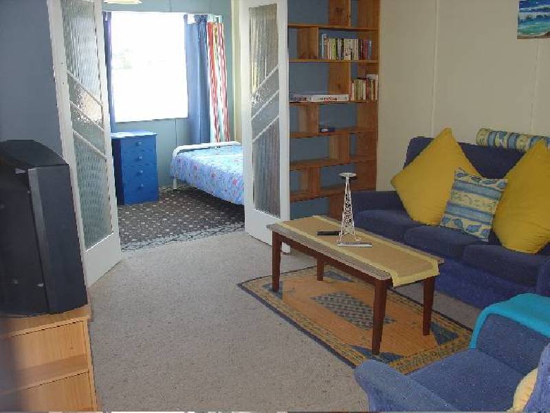 17 Federal Avenue, Burrill Lake NSW 2539