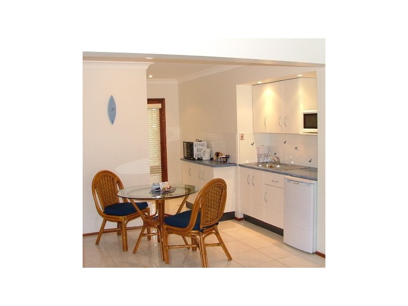 4 Clissold Street, Mollymook NSW 2539