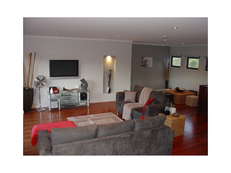 33 Springfield Drive, Mollymook NSW 2539