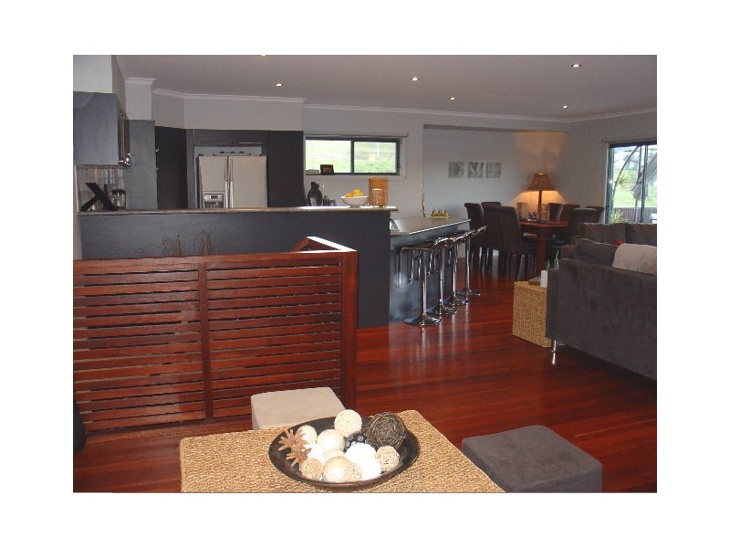 33 Springfield Drive, Mollymook NSW 2539