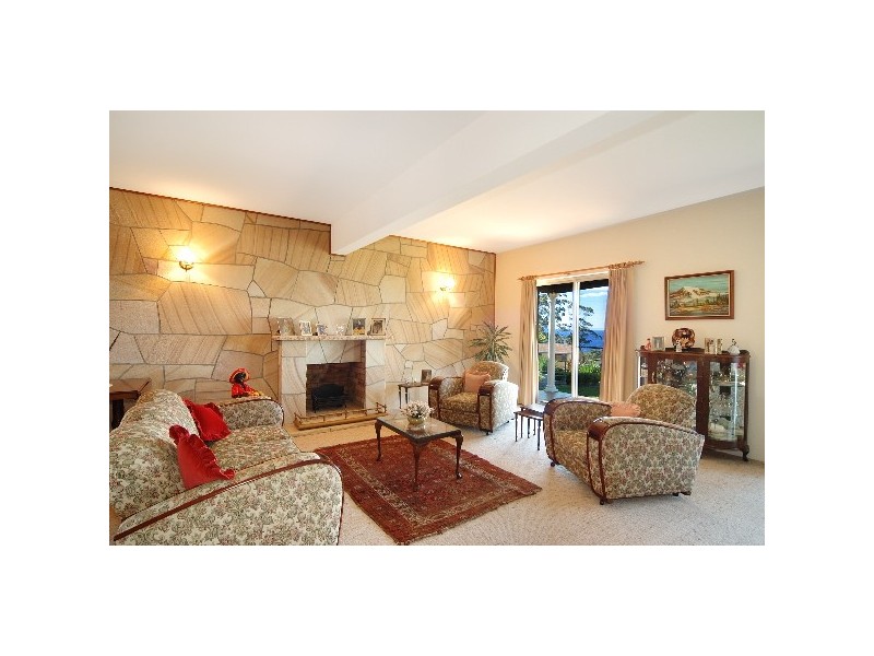 27 Pengana Crescent, Mollymook NSW 2539