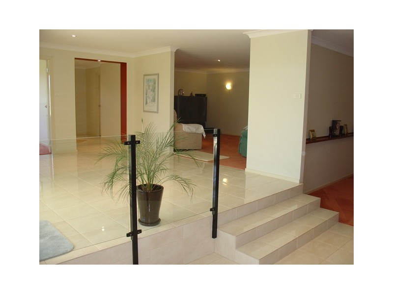 8 Everett Court, Mollymook NSW 2539