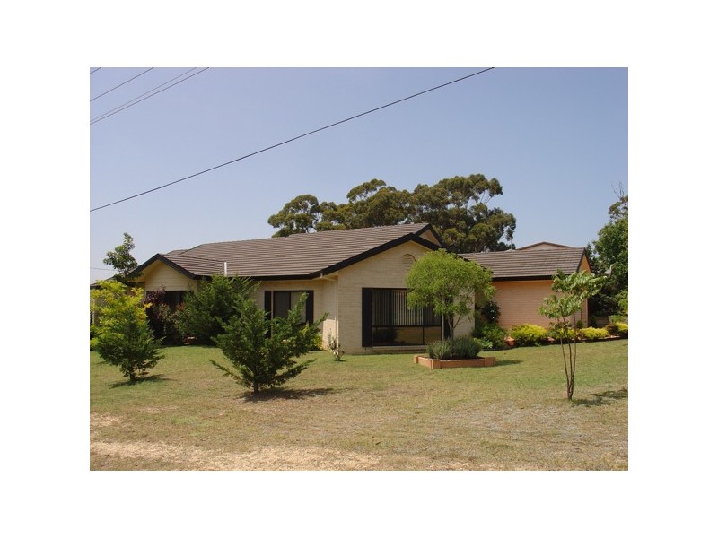 207 Matron Porter Drive, Narrawallee NSW 2539
