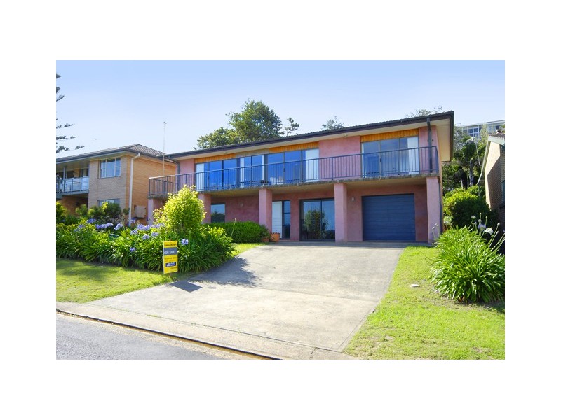 6 Beach Road, Mollymook NSW 2539