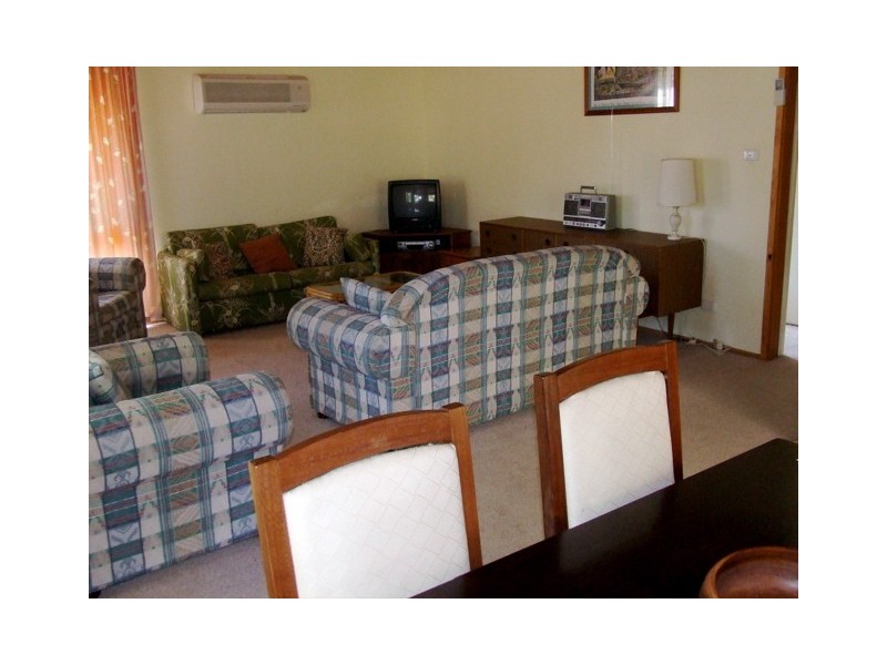 42 Lockhart Avenue, Mollymook NSW 2539