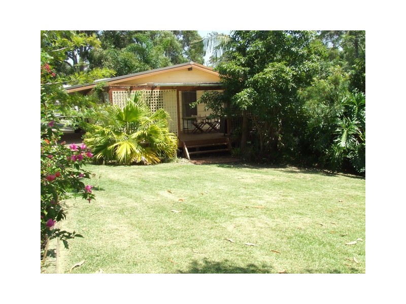 42 Lockhart Avenue, Mollymook NSW 2539