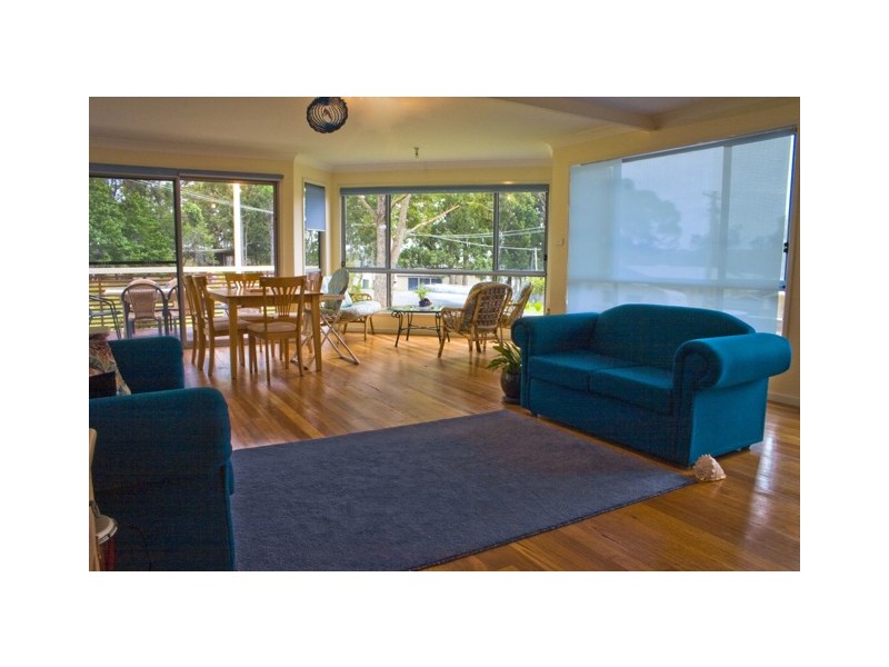 23 James Crescent, Kings Point NSW 2539