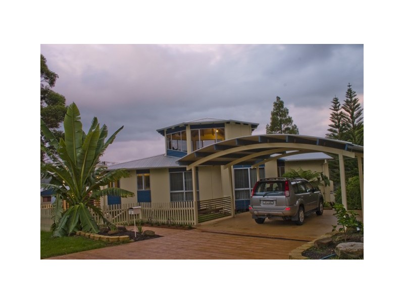23 James Crescent, Kings Point NSW 2539