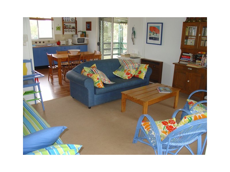 16 Garside Road, Mollymook NSW 2539