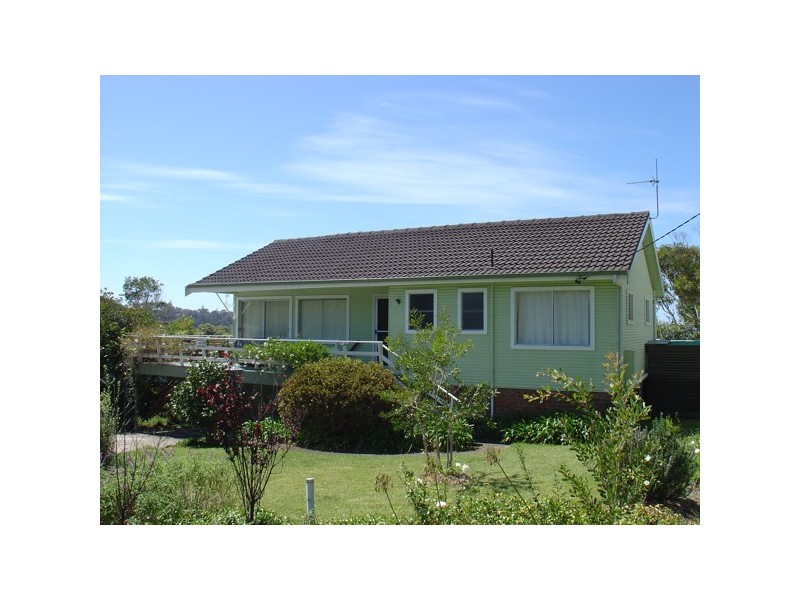 24 Donlan Road, Mollymook NSW 2539