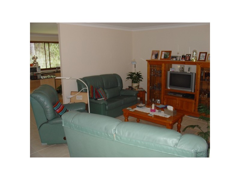 26 Mercury Drive, Lake Tabourie NSW 2539