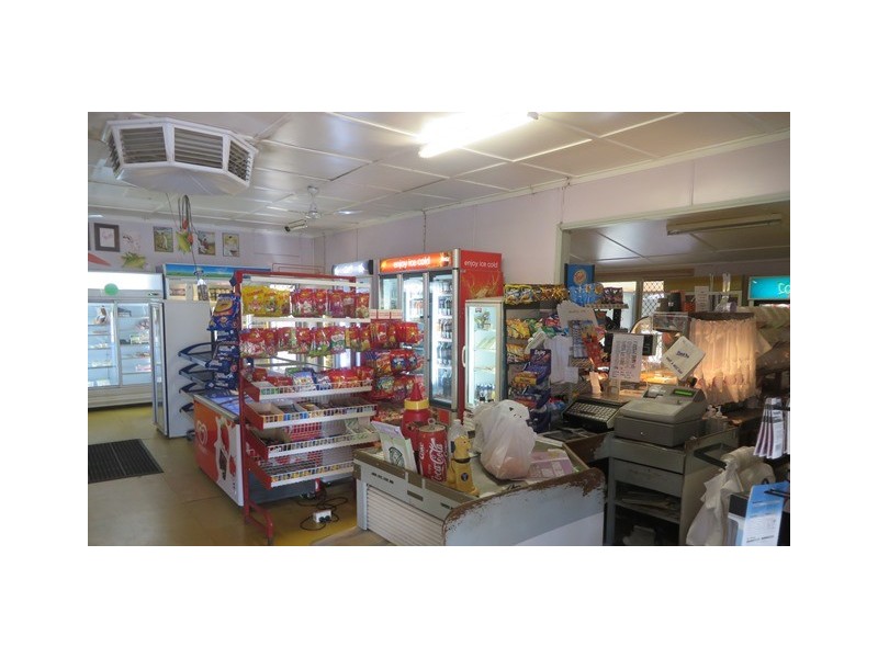 33 HIGH STREET, Wallumbilla QLD 4428