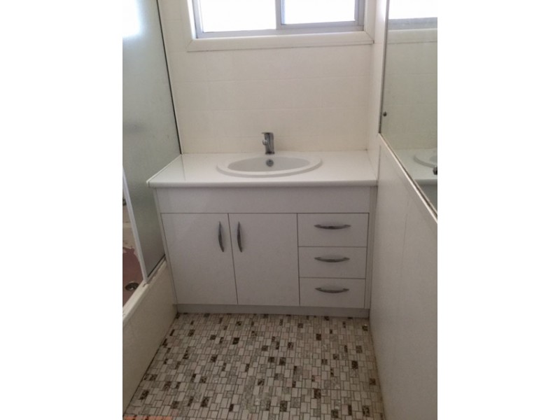 5 EAST STREET, Wallumbilla QLD 4428