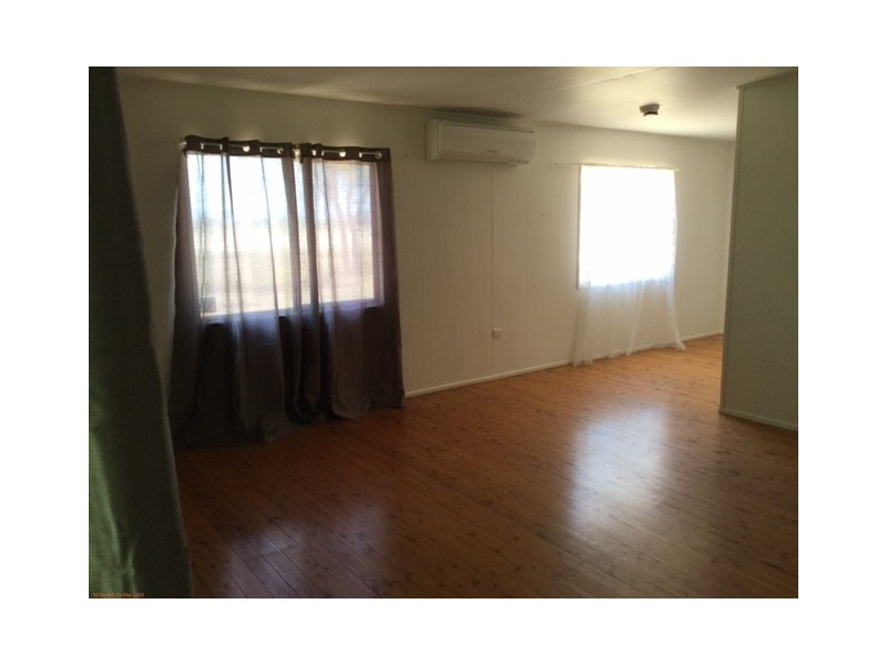 5 EAST STREET, Wallumbilla QLD 4428