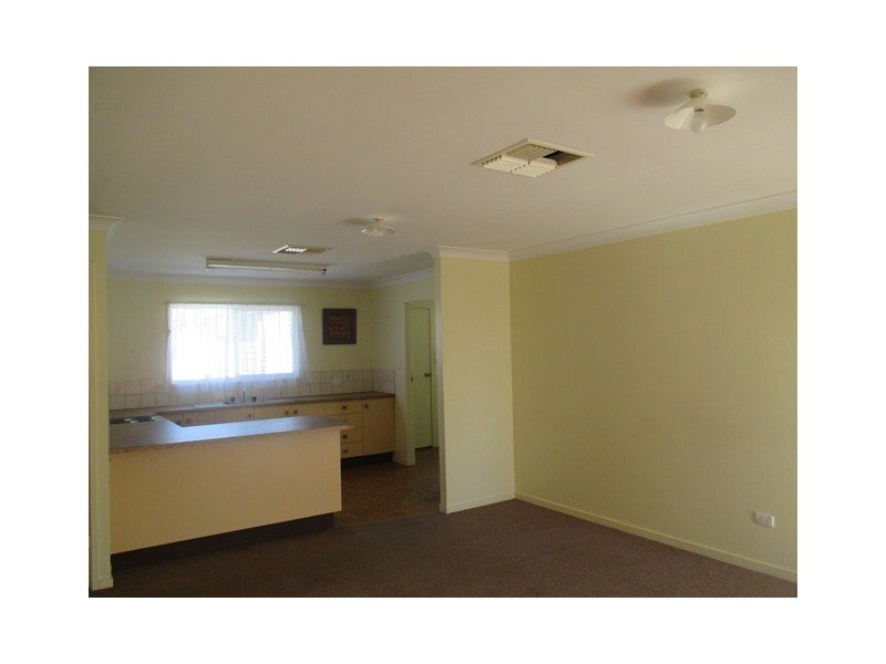 Unit 3/32 Spencer Street, Roma QLD 4455