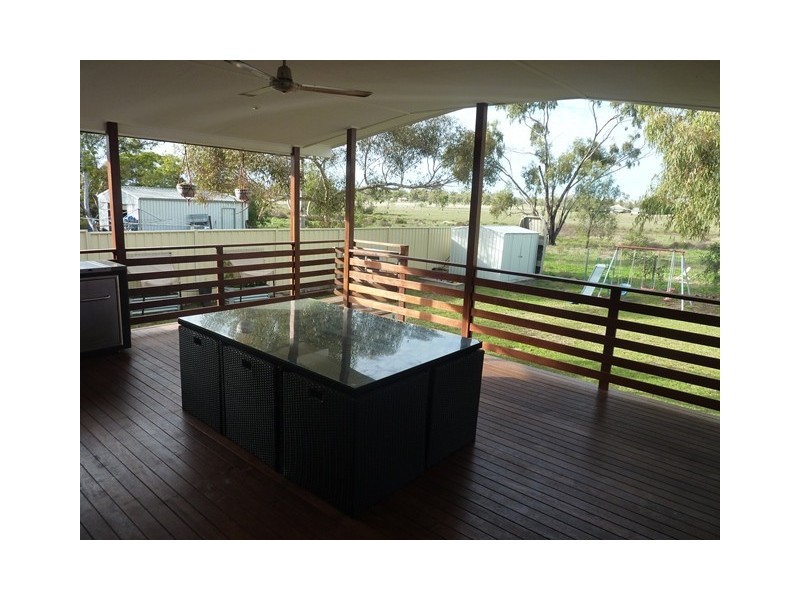 14 ROBERTSON STREET, Roma QLD 4455