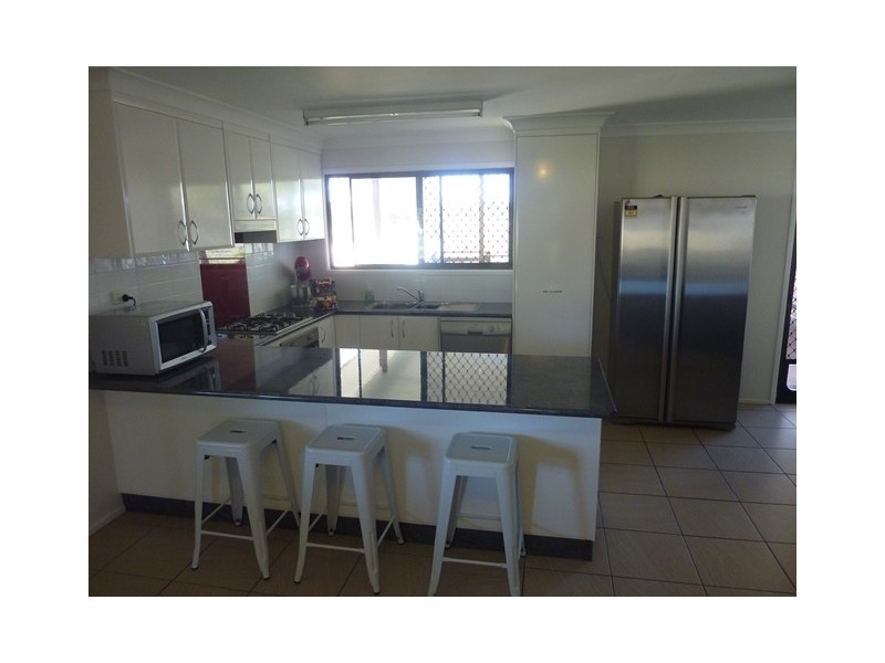 14 ROBERTSON STREET, Roma QLD 4455