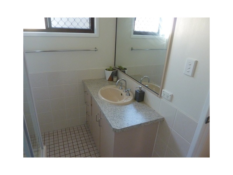 14 ROBERTSON STREET, Roma QLD 4455