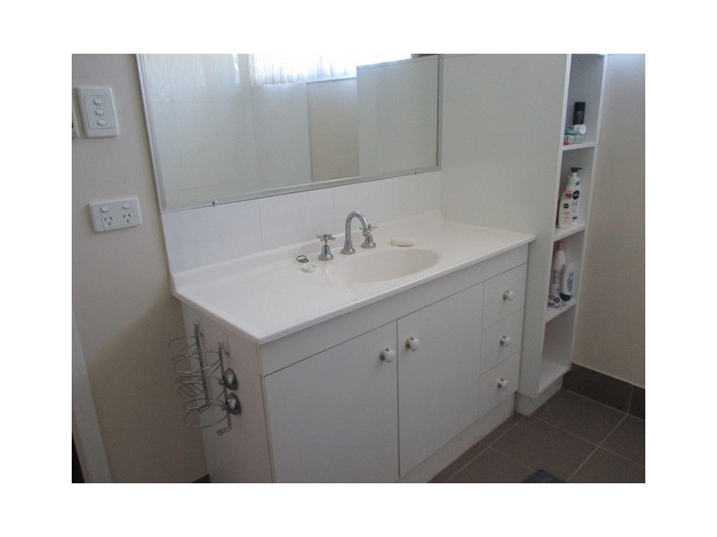 1 NUSS STREET, Roma QLD 4455