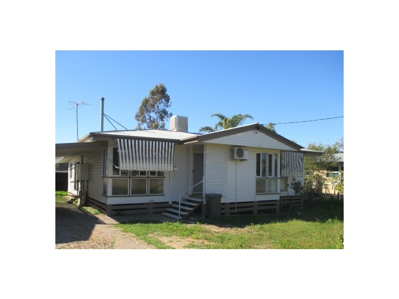 26 JACKSON STREET, Roma QLD 4455