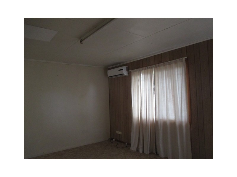 Unit 3/76 RAGLAN STREET, Roma QLD 4455
